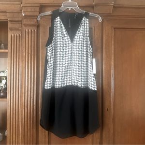 NWT Aqua Sz Small shift dress.  So cute